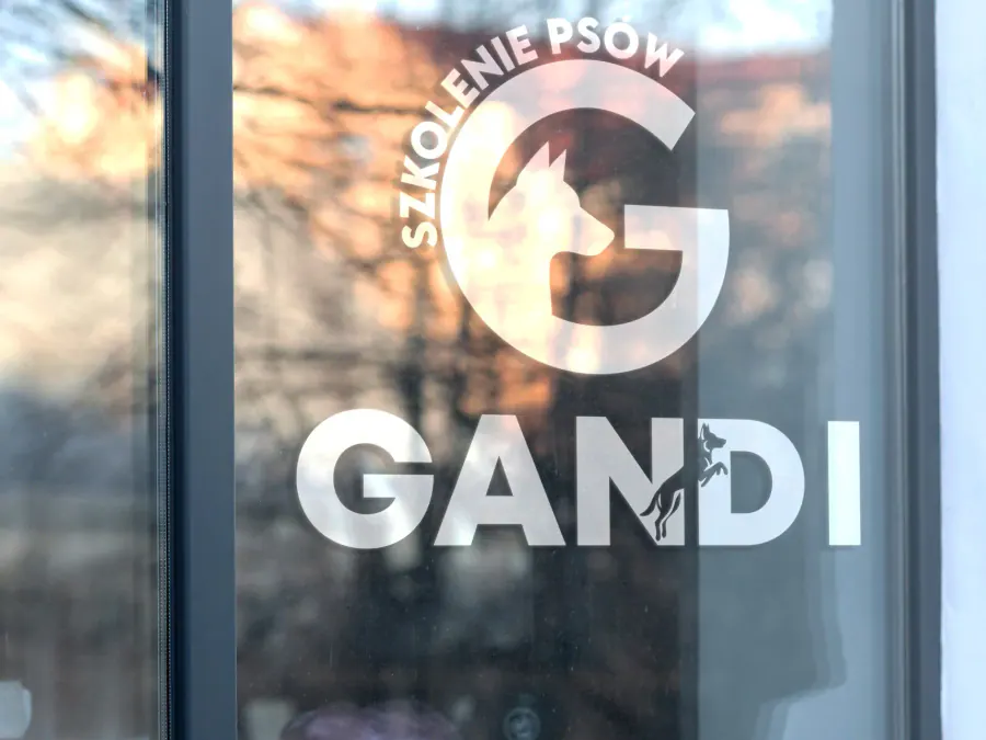 Projekt logo Kraków — Gandi Psy Marka | Geometry Graphics