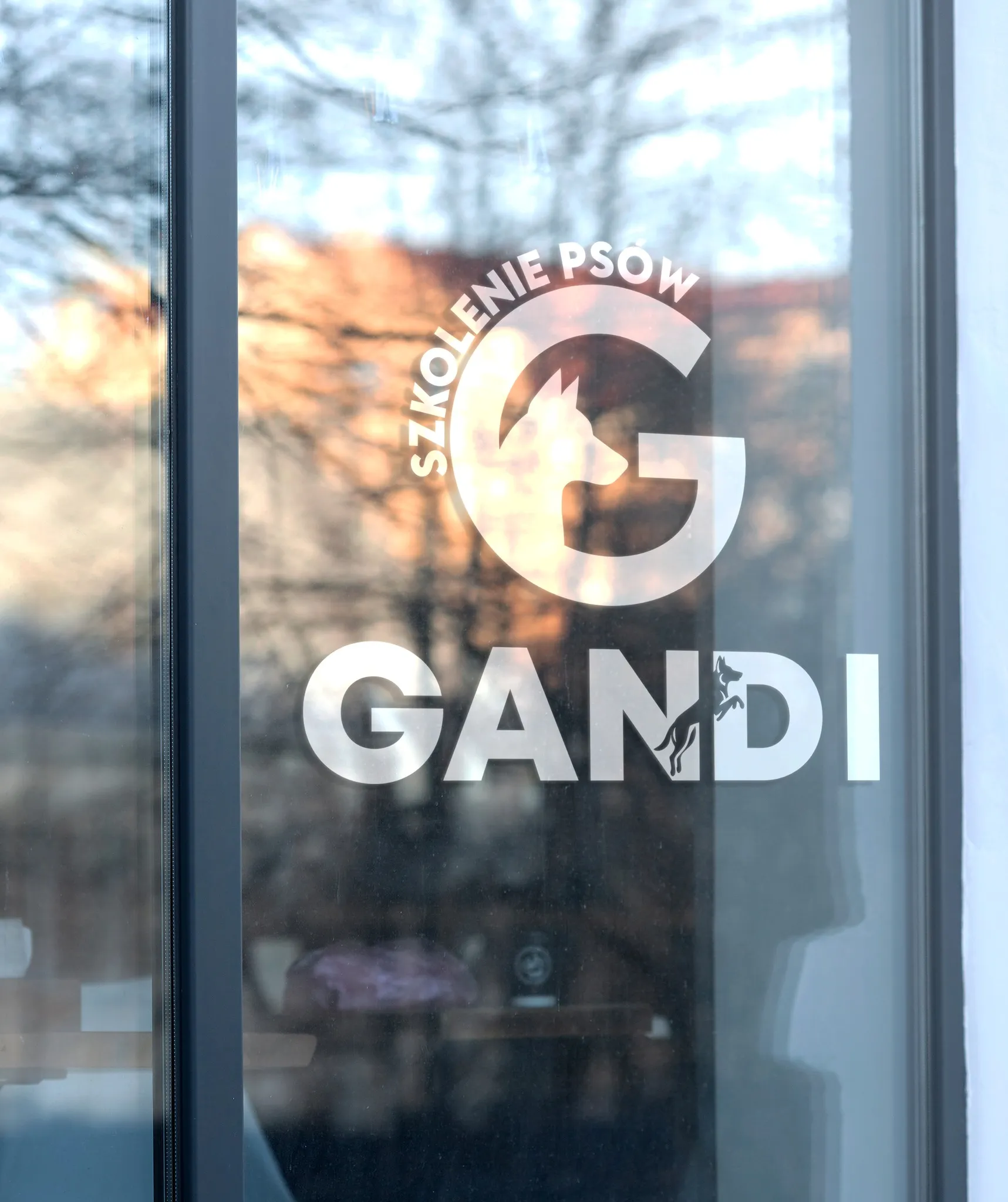 Projekt logo Kraków — Gandi Psy Marka | Geometry Graphics